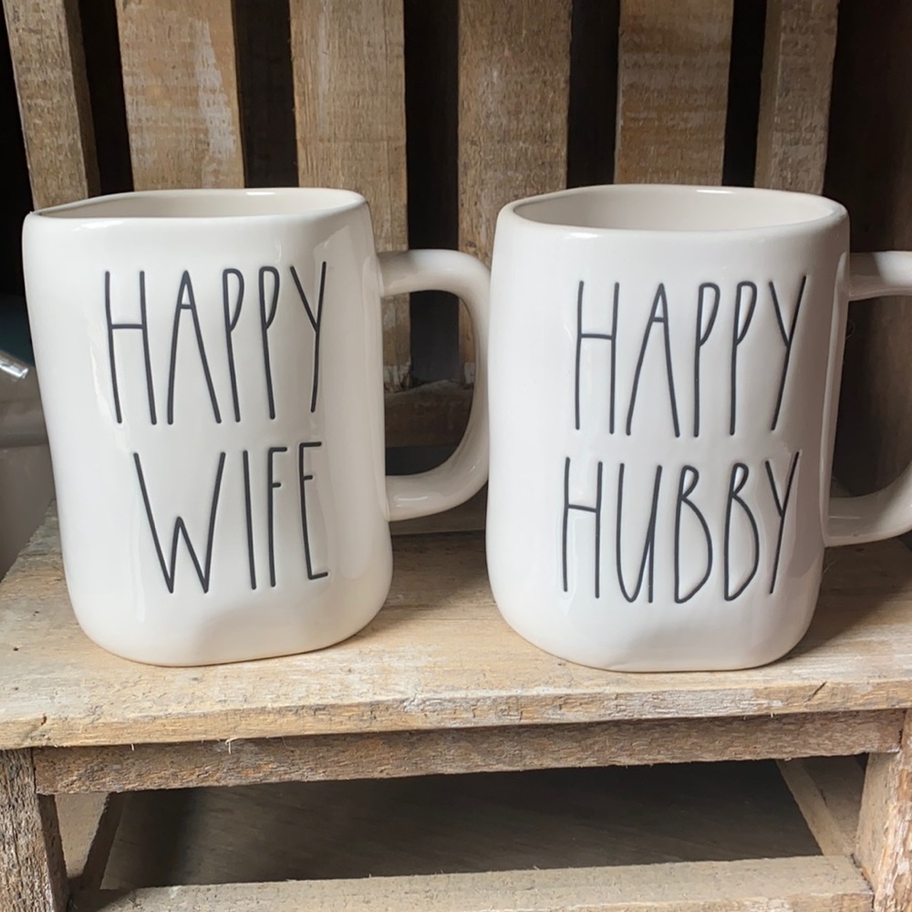 Rae dunn mug set